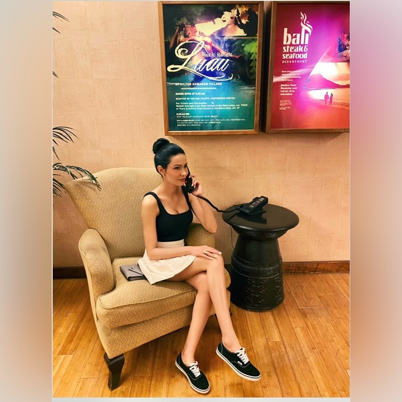 Meet your Posher, Naiane - Picture 2 of 2